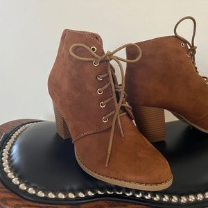 Suede boots